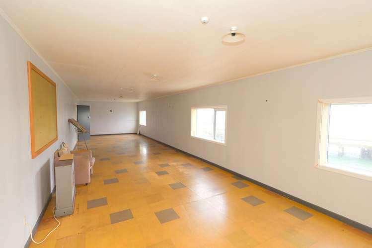 4 Foreshore Road Bluff_32