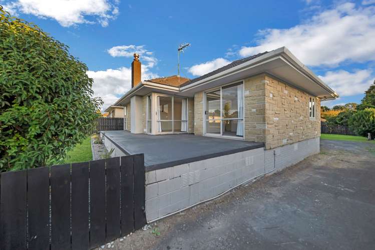 24 Laxon Avenue Otara_7