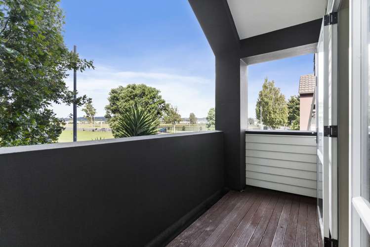 8 Bruce Pulman Drive Takanini_15