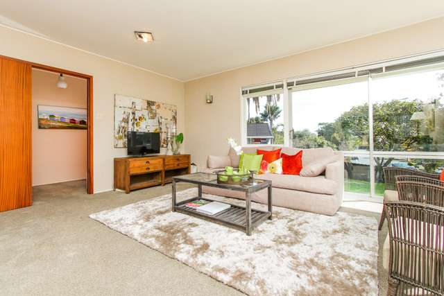 72 Priestley Drive Bucklands Beach_1