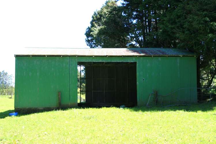 2105 and 2127 Hastings Road Stratford_8