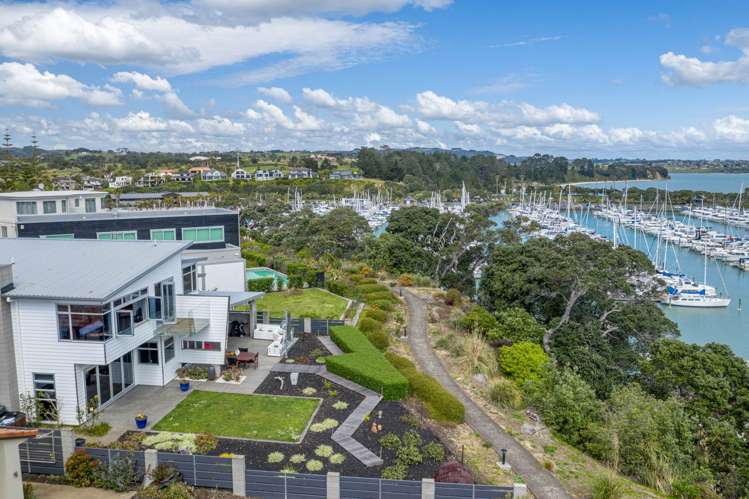 75 Pine Harbour Parade Beachlands_28