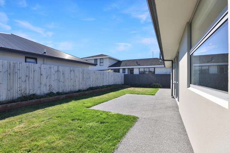 66 Kelvin Crescent Allenton_26