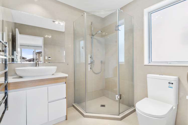 18 Kilcooley Road Flat Bush_24