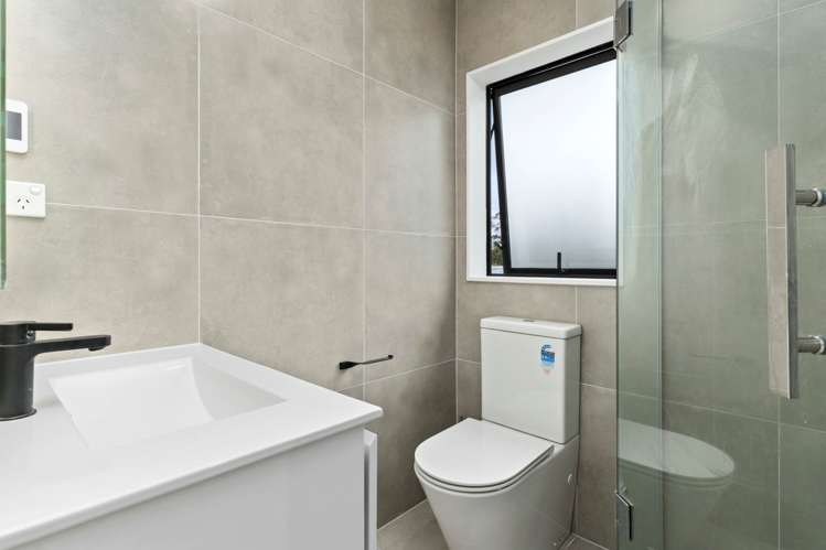 1/143 Portage Road New Lynn_12