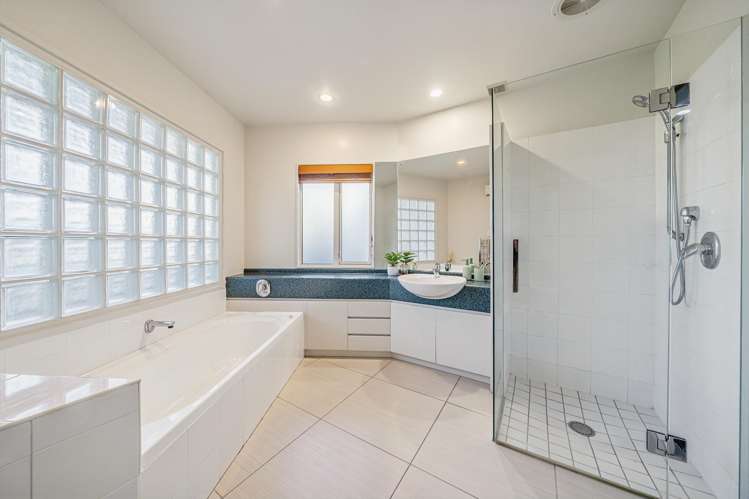 26A Mana View Road Paremata_24