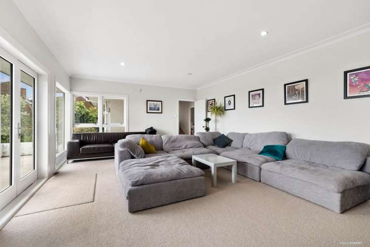 134 Beach Road Castor Bay_4