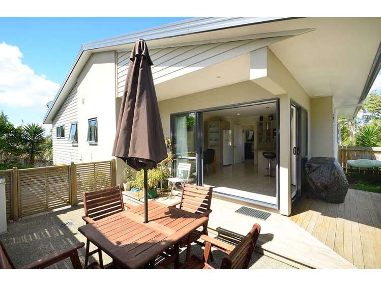 88a Brian Crescent Stanmore Bay_1