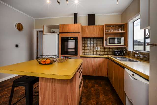 1 Bay Drive Titahi Bay_2