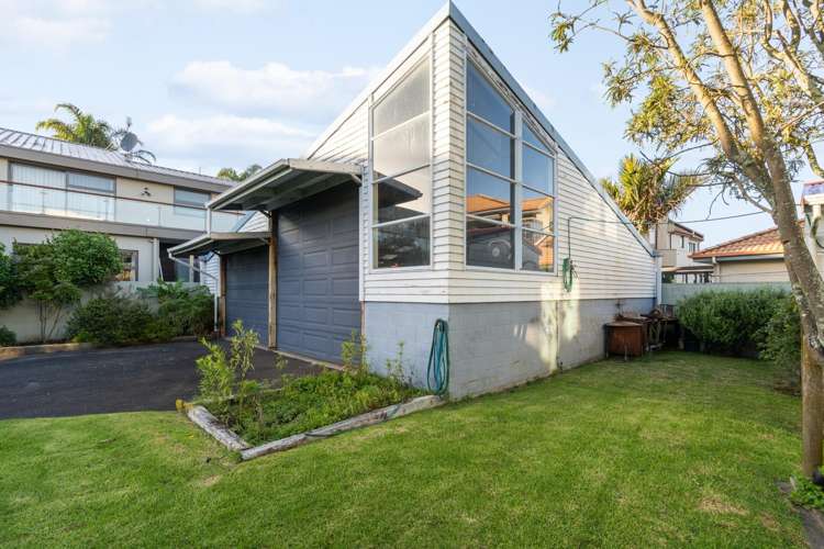 102 Harbour Drive Otumoetai_13