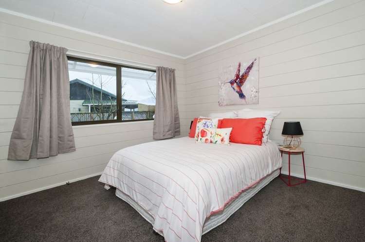 14 Hillside Drive Maoribank_17