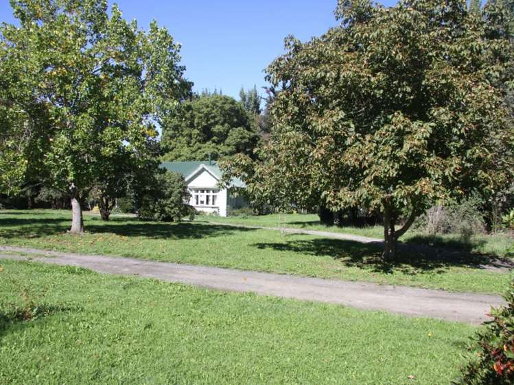 562 Leader Road West Waiau_19