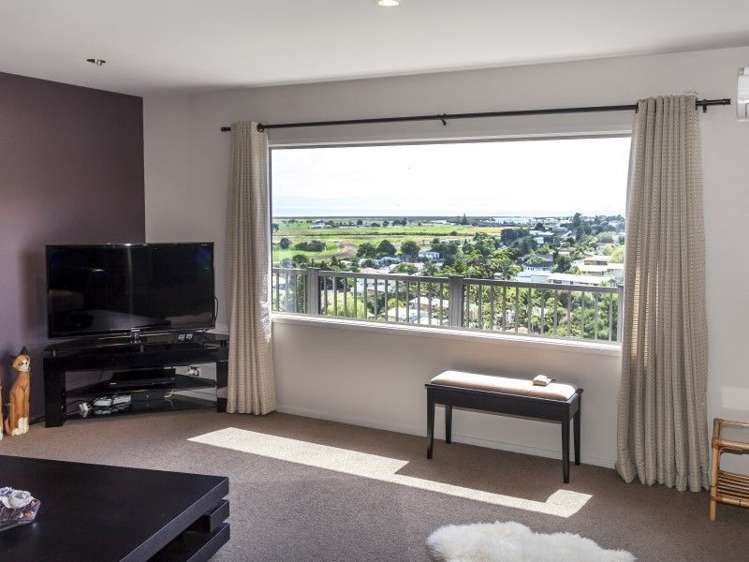 102 Alexander Close Thames_5