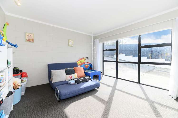 170 Titirangi Road New Lynn_18