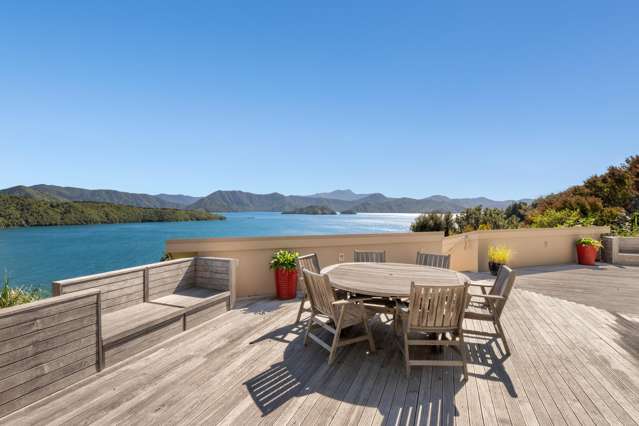 Exceptional ocean view residence - act now