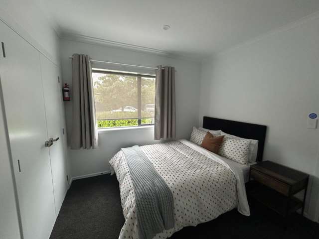 1E/23 Hibiscus Avenue Hamilton Lake_1