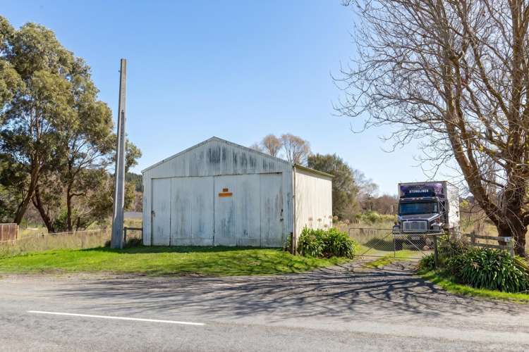 4 and 6 Charles Street Tinui_20