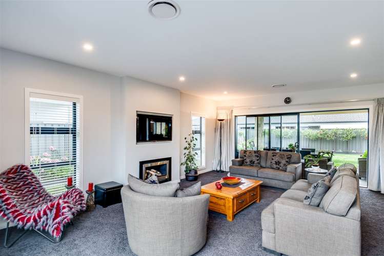 14 Aspiring Drive Poraiti_9