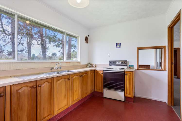 276 Boord Crescent Kumeu_10