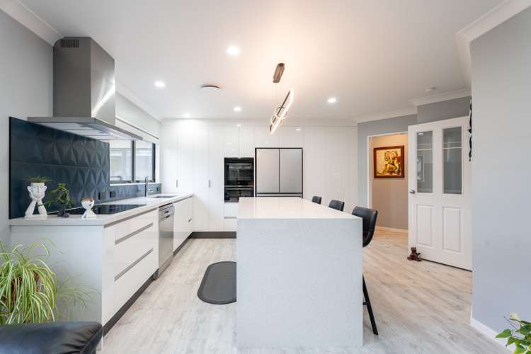 13 Claverton Grove Churton Park_12