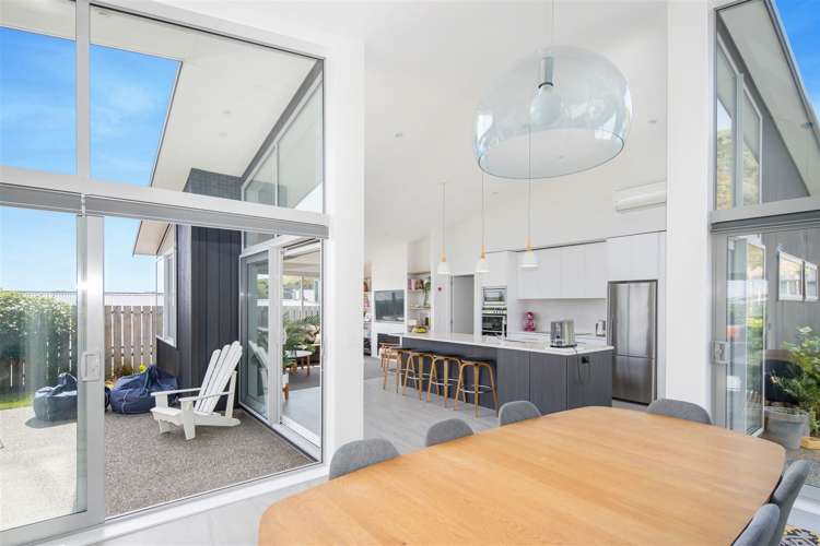 51 Red Beech Avenue Woodridge_6