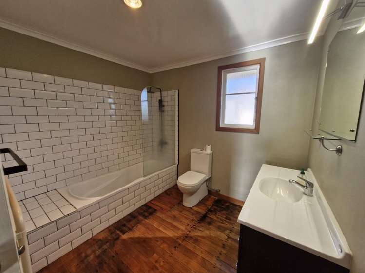 115 Seaview Road Westown_6