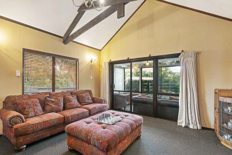 12 Pamir Place Welcome Bay_11