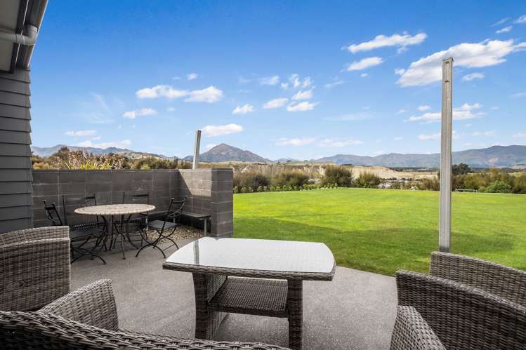 1 Hardie Place Albert Town_8