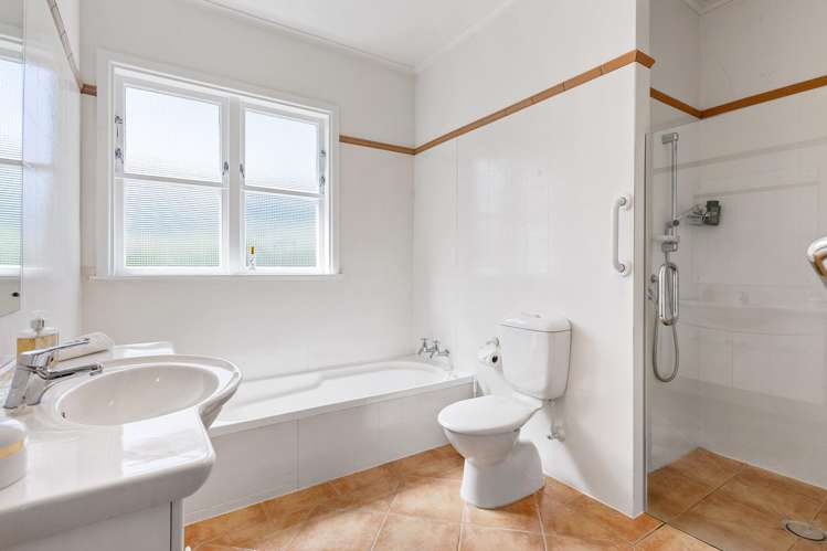 42a Friend Street Karori_21