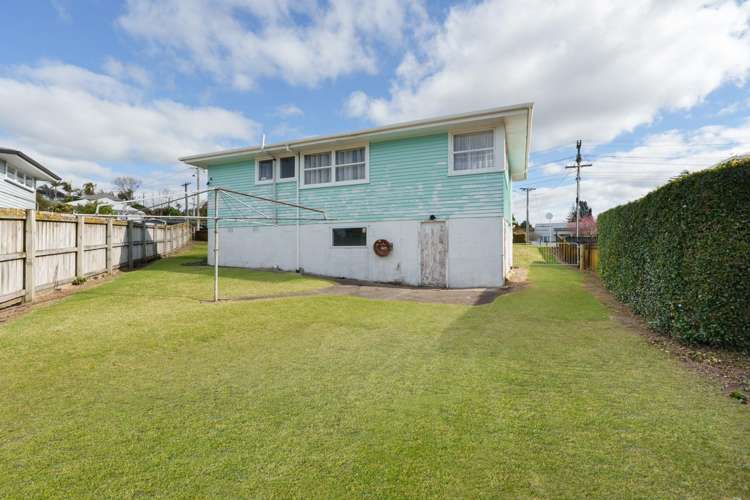 35 Bellevue Road Brookfield_17