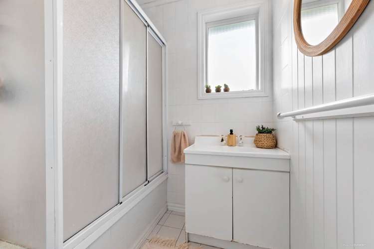 29 Paton Avenue Te Atatu South_7