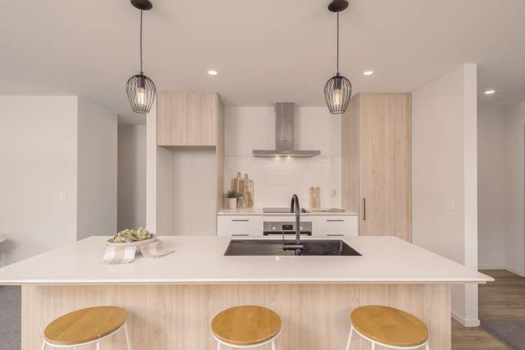 169 Faringdon Boulevard Rolleston_3