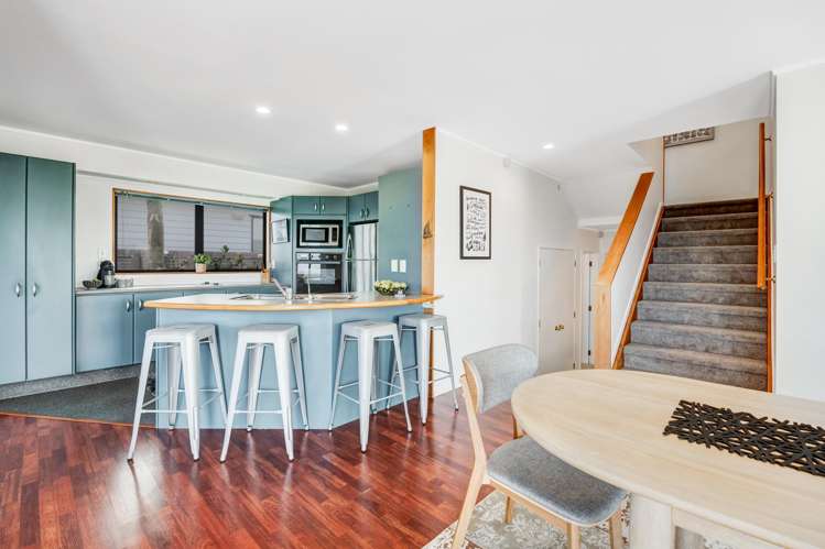 8b Duncansby Road Stanmore Bay_14