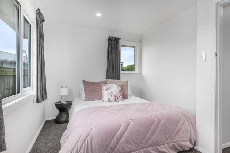 23 Main Road Titahi Bay_11