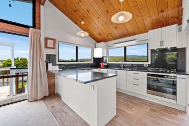32 Bays Road_3