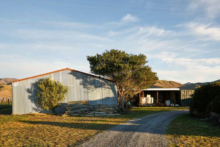 36 Wrekin Road Fairhall_13