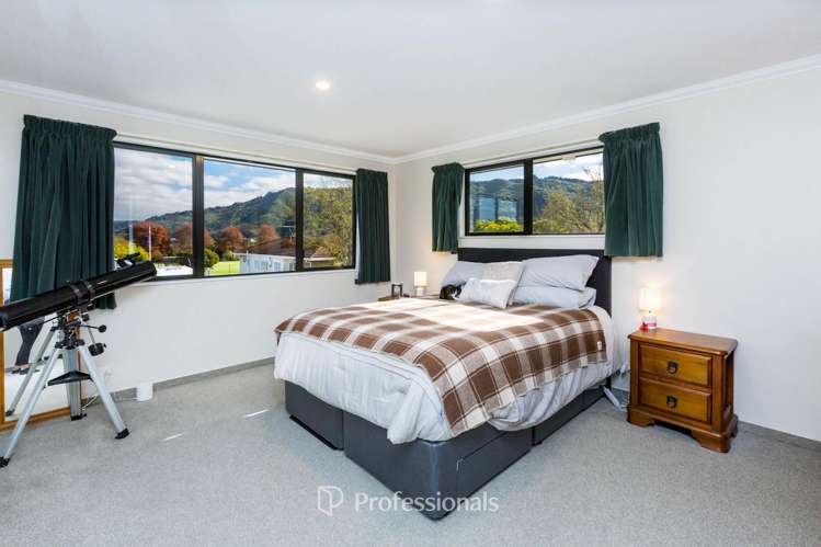 18 Clearwater Terrace Brown Owl_6
