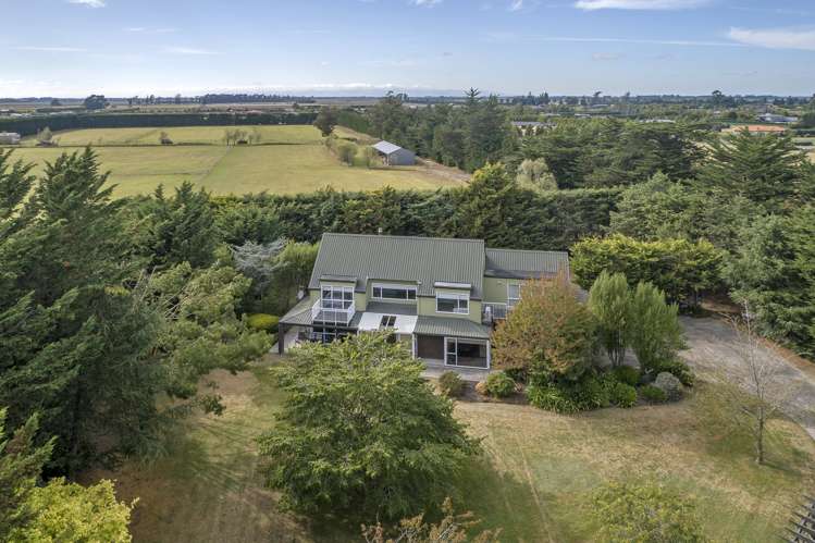 1454 Courtenay Road_0