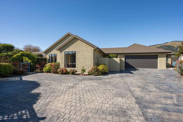 63 Otia Drive Richmond_24