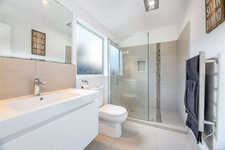 6 San Bernadino Drive Henderson_16