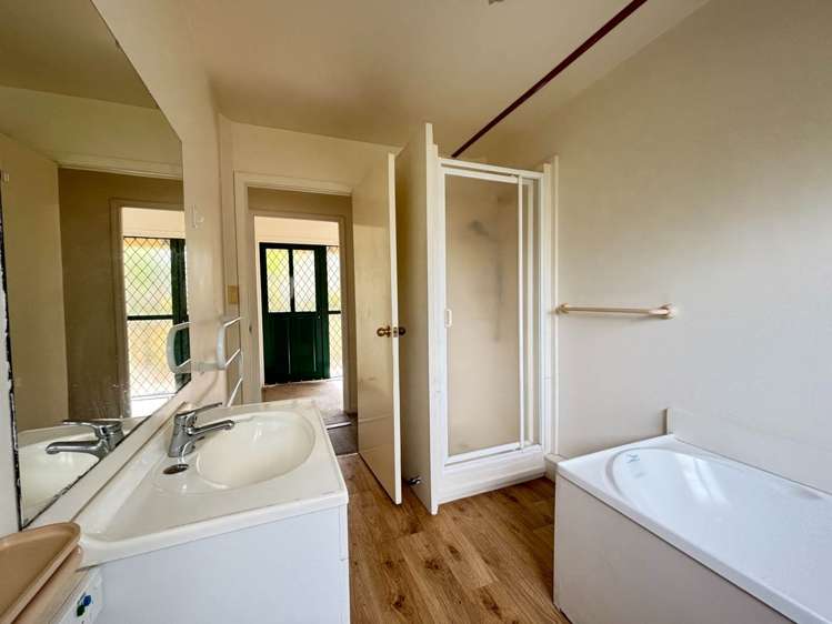 80E Tirimoana Road Te Atatu South_18