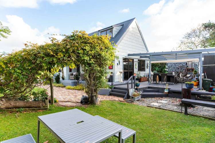 6 Shearwater Street One Tree Point_31