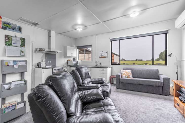 143 Flora Road East Makarewa_11