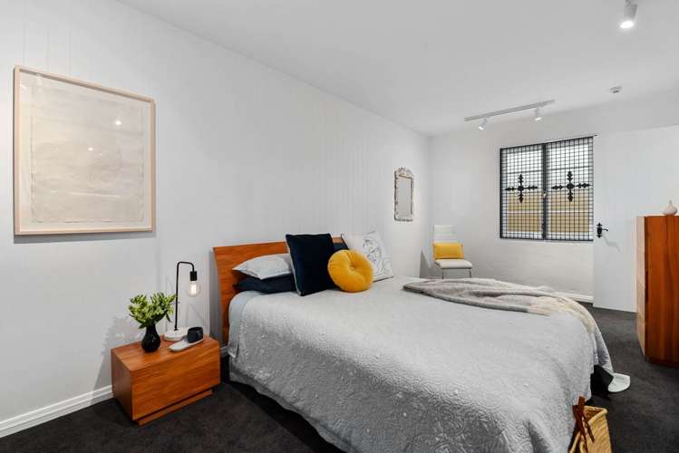 2/25a Lake Road Devonport_29