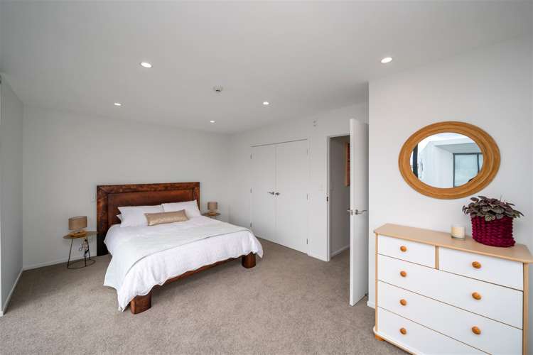 2/86 Hurlstone Drive Taranaki_15