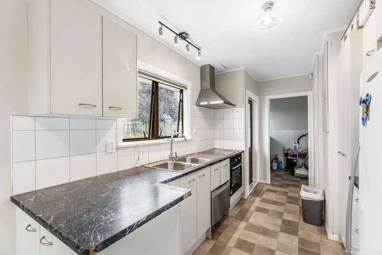 29 Plumley Crescent Mangere_6