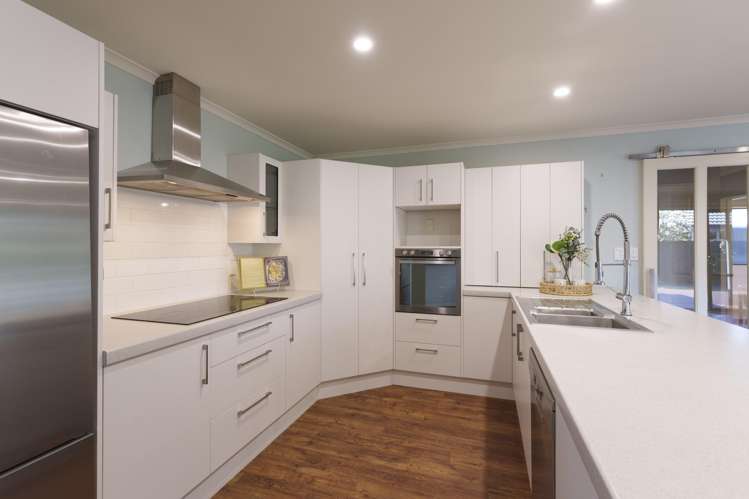 16 Bottle Lake Drive Parklands_7