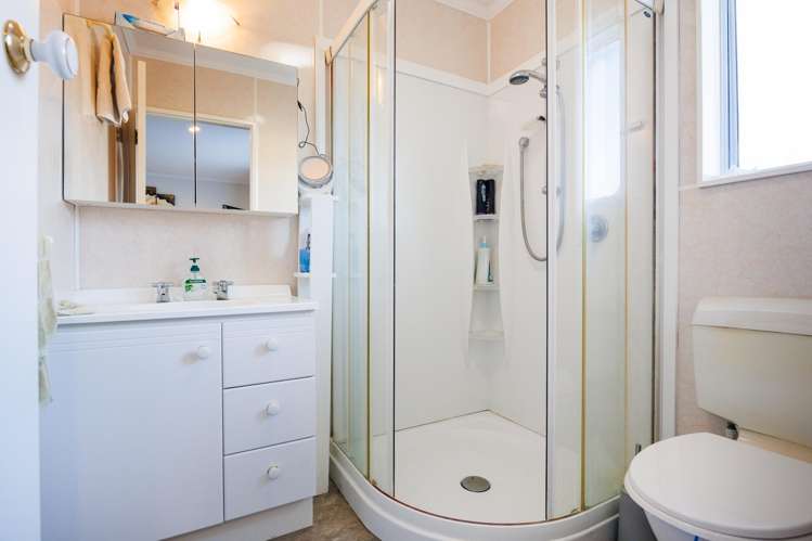 12 Lancewood Lane Roslyn_18