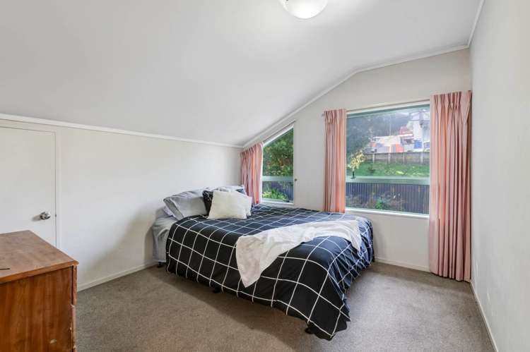69 Donald Street Stanmore Bay_13