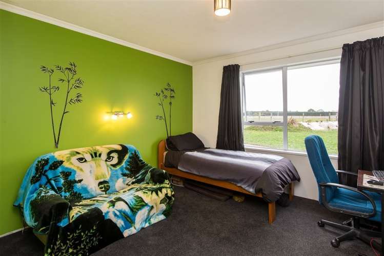 653 Oxford Road Fernside_10